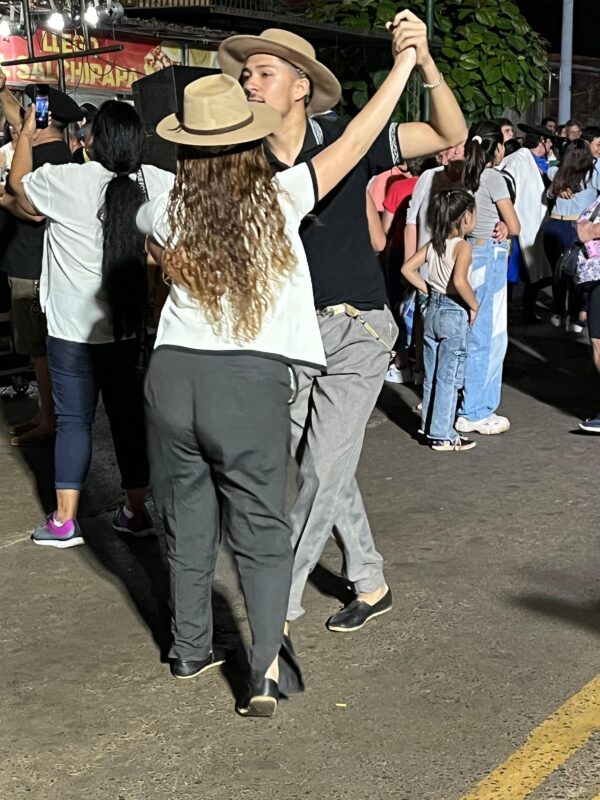 Posadas celebró el Día Nacional del Chamamé con música y danza 24 chamamee 14 - 23