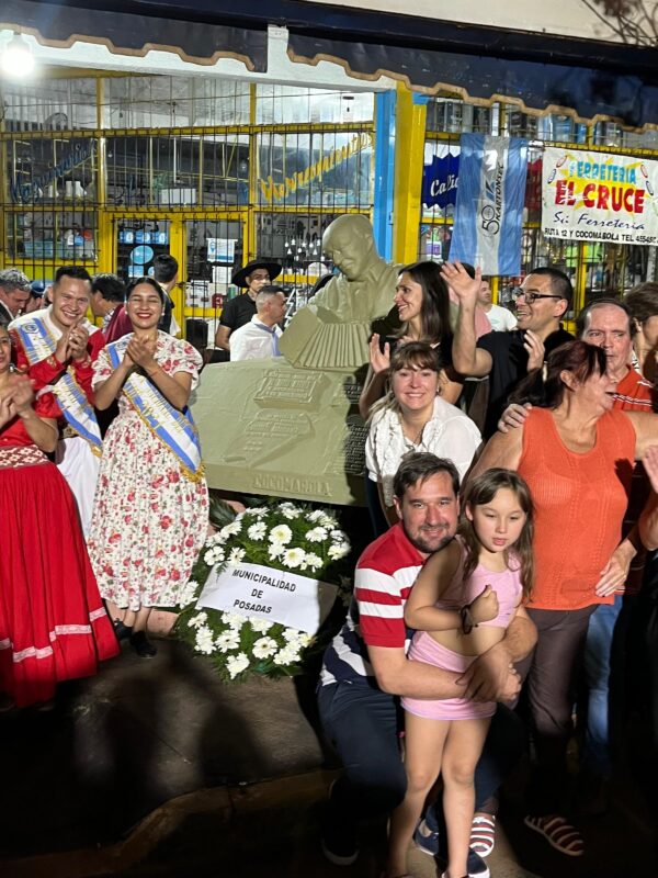 Posadas celebró el Día Nacional del Chamamé con música y danza 34 chamamee 6 - 33