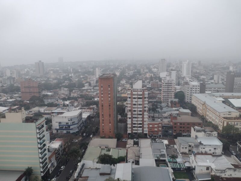 ¡No se ve nada! | Posadas amaneció cubierta de humo humo 1 - 3