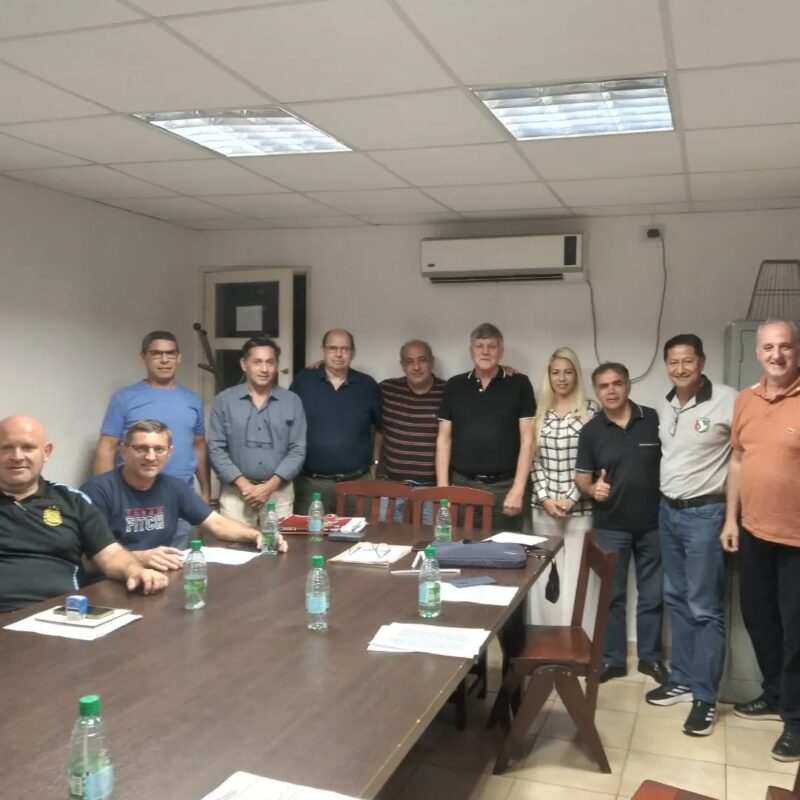Rossberg continuará al frente de la Federación Misionera de Fútbol 3 Rossberg sigue como presidente de la Federacion Misionera de Futbol Femifu 2 - 2