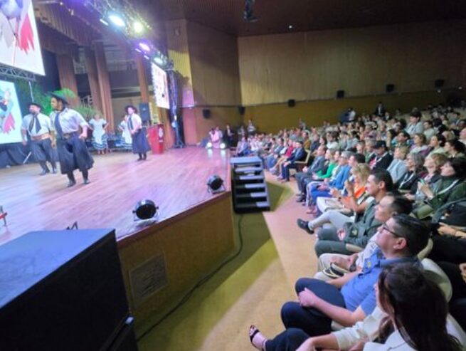 Ituzaingó | Se inició la Feria de Aves de Sudamérica con más de 250 participantes 4 acto aves - 3