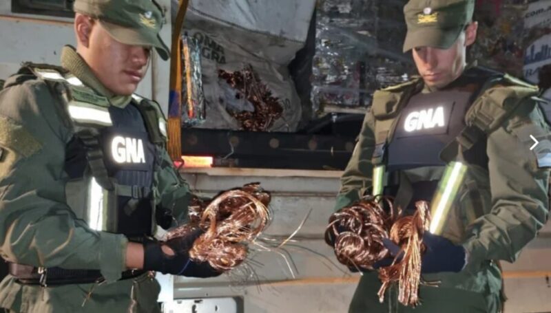 Corrientes | Incautaron en un camión una carga ilegal de cobre valuada en más de $430 millones cobree - 3