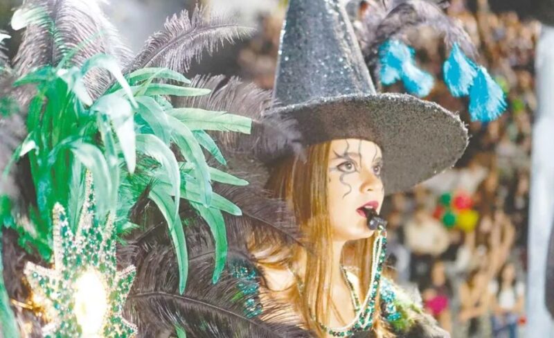 Estudiantina 2024 | Con los shows de scolas en el Anfiteatro finalizó la fiesta de los estudiantes posadeños 3 estudiantina 2 - 2
