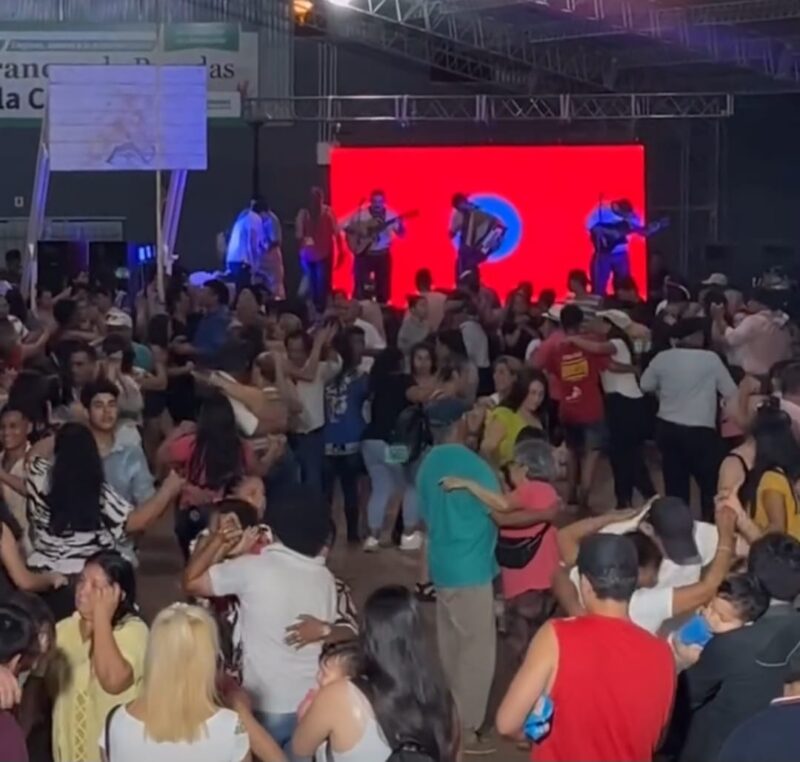 Día de la Madre | Multitudinario festival de Chamameceros Sangre Nueva y Radio Up para celebrar a mamá 19 madre 9 1 - 18