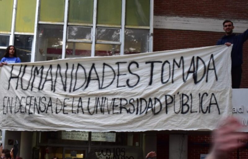 universidadess 1 - 2