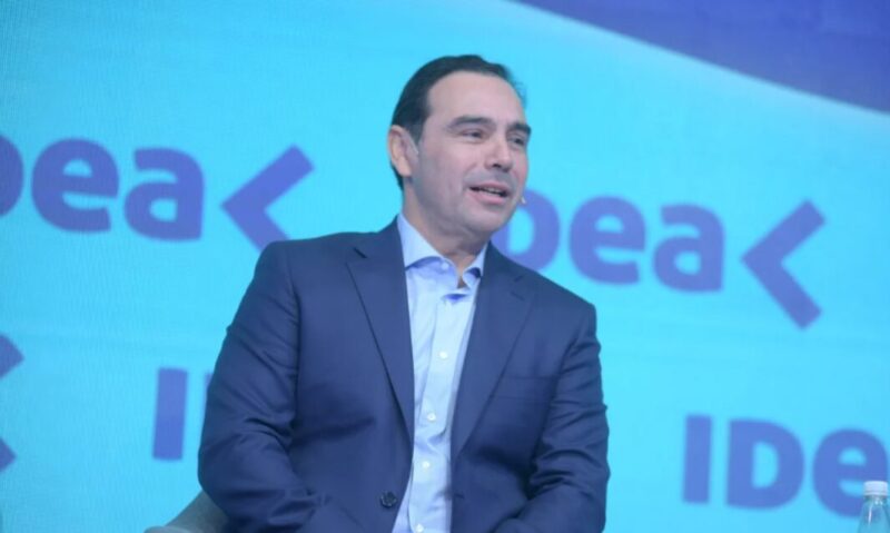 Coloquio de Idea | “Yacyretá genera 1.500 millones de dólares anuales y Corrientes recibe 6”, sostuvo Valdés valdes 1 - 2