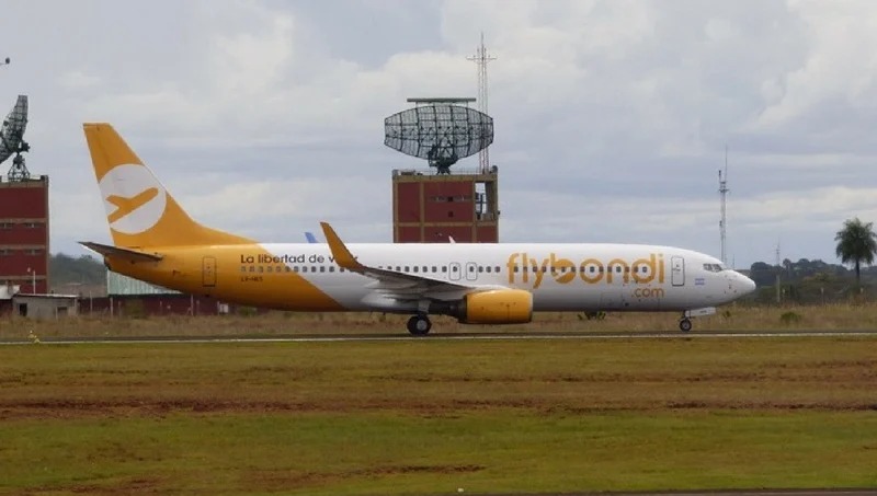 “¿Quién nos defiende?” | El reclamo de usuarios de Flybondi ante la cancelación de vuelos y la falta de respuestas flybondi