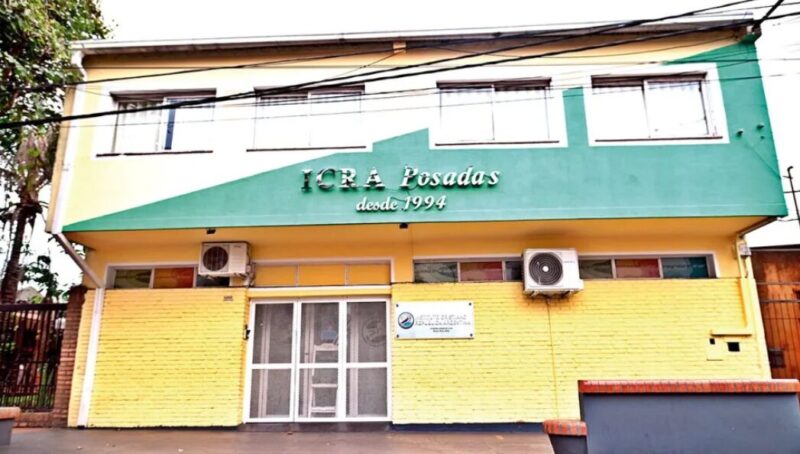 Caso Juanita Sirimarco | El ICRA suspendió sin goce de haberes a maestra que había viajado con la menor 2 ICRA - 1