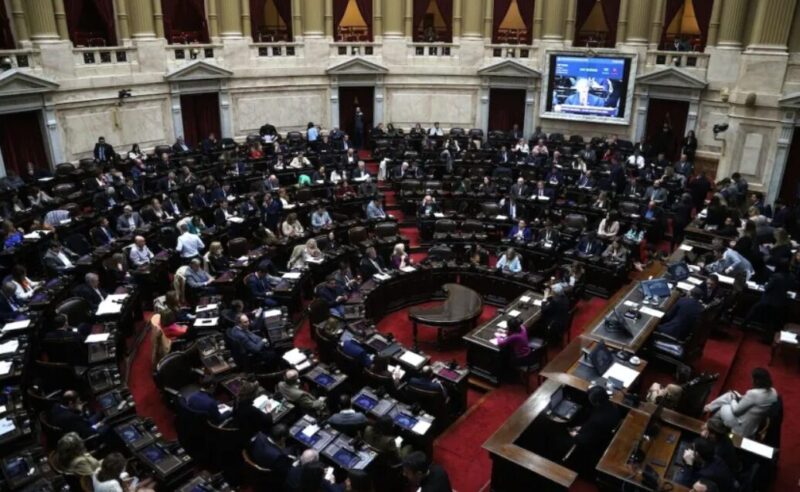 Modificación a la ley de DNU | La oposición no logró el quorum y no hubo sesión en Diputados SENADO - 2