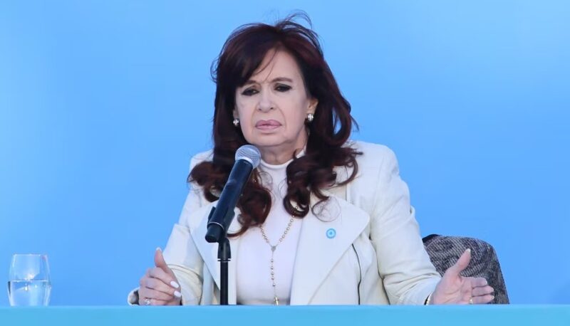 Comunicado de Cristina Fernández de Kirchner | “El verdadero objetivo es proscribirme de por vida” Cristina Kirchner