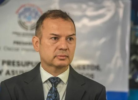Hidrovía Paraná-Paraguay | “Habrá mayor agilidad, pero hay que hacer varios ajustes con el peaje”, aseguró Babiak 4 babiak - 3