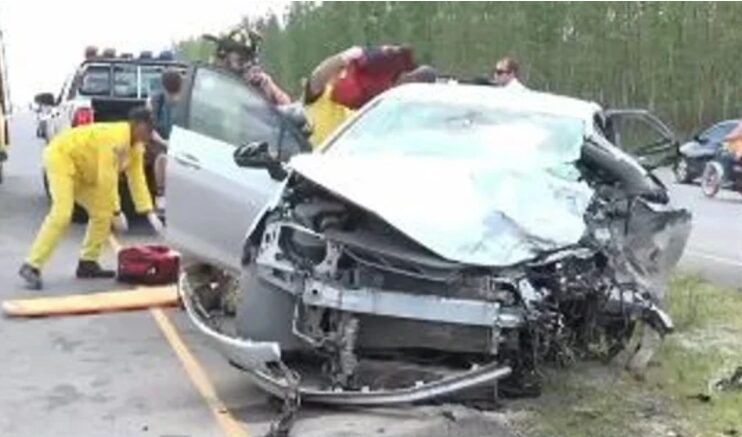 Paraguay | Un muerto en un choque de autos en el que viajaban hinchas de Racing a Asunción 3 choque paraguay - 2