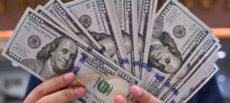 Economía eleva a 3.000 dólares el límite para compras en el exterior dolares 1 - 3