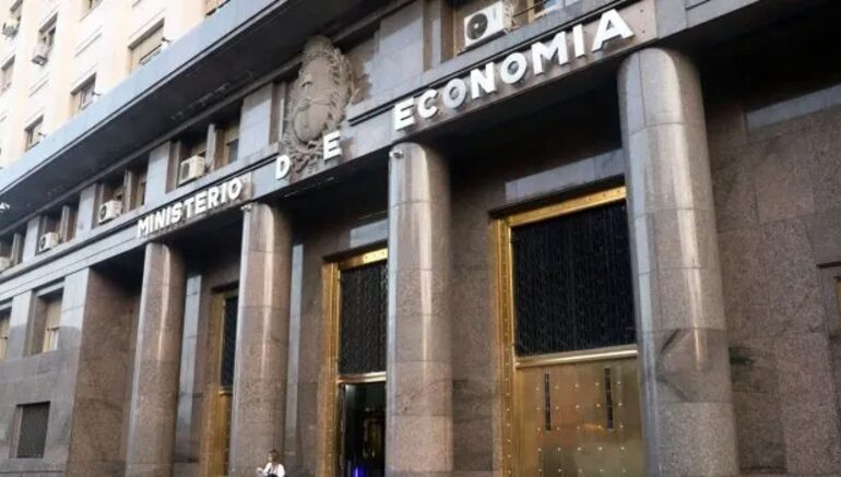 El Gobierno amplía Letras del Tesoro en dólares por casi USD 20 millones 2 ministerio - 1