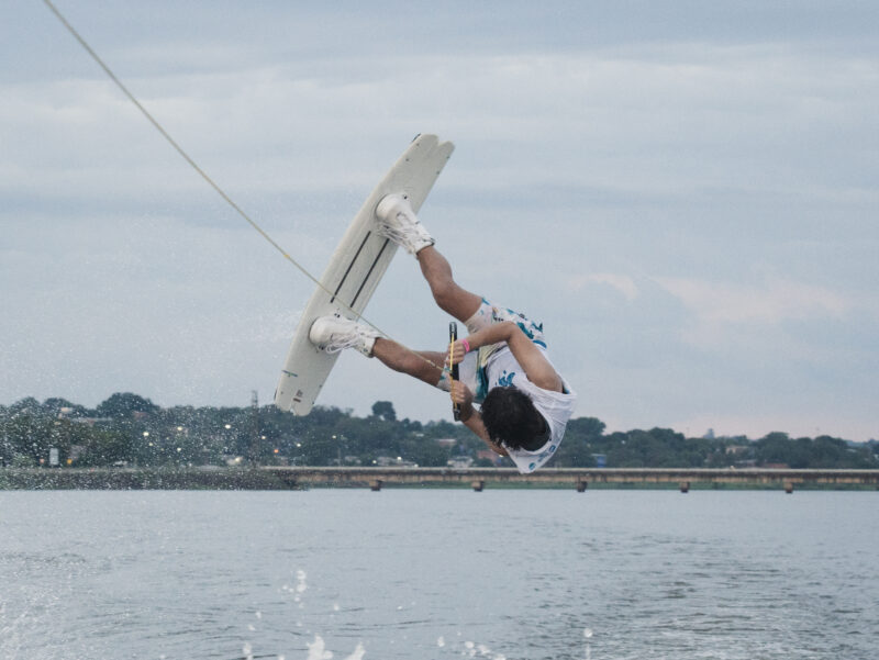 Posadas | Segunda jornada del Campeonato de Wakeboard sobre el río Paraná 5 A9907879 - 4
