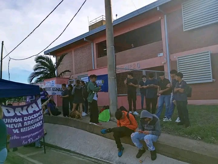 Docentes del CEP 20 denuncian maltratos y abuso de poder | “Vivimos esta situación desde hace años” 2 CEP 20 4 - 1
