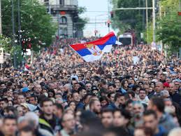 La nostalgia bélica de los Balcanes 3 Protestas serbia 1 - 2