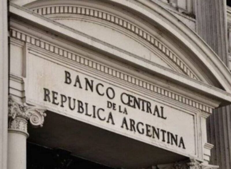 Política Monetaria | El Banco Central reduce la tasa de interés facilitando operaciones y la entrega de préstamos banco 1 - 1