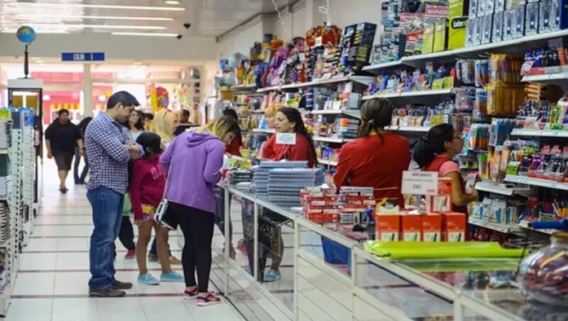 La empresa detrás del Duty Free Iguazú “tiene la intención de formar la zona franca en Posadas” 5 El contexto nacional y regional impacta directamente en las PYMES, que proyectan su recuperación económica a partir de marzo.