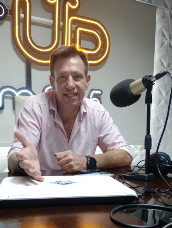 Logros y Costos del ancla cambiaria en la gestión de Javier Milei, según el economista Guillermo Knass 3 guillermo knass - 2