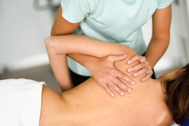 Taller de Stretching Terapéutico por el Día Internacional del Masajista masajista 1 - 2