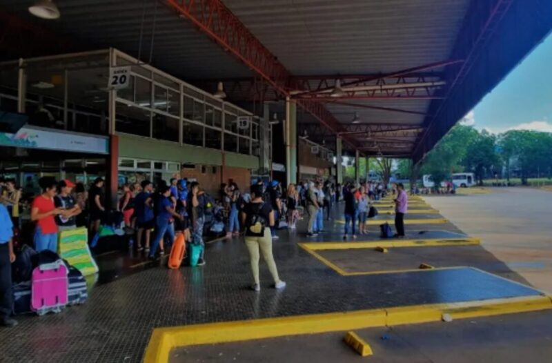 Terminal de Posadas | “Estamos trabajando para mejorar los servicios y poder trabajar mejor” sostuvo Becerra terminal 1 - 2