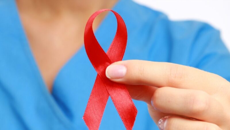 Prevención VIH-SIDA | “Con un diagnóstico precoz, la calidad de vida es distinta”, sostuvo Fabián Zelaya Entre campañas de prevención, testeo y reclamos de igualdad, el Día Mundial de la Lucha contra el Sida renueva el llamado a terminar con el estigma.