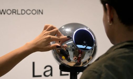 WorldCoin | “Cada persona mayor de 18 años es responsable de sus datos”, sostuvo Paula Franco 3 worldcoin - 2