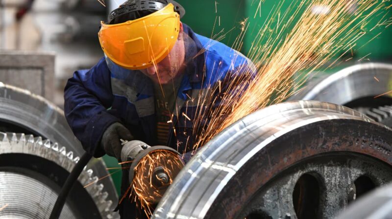 Analistas creen que la economía crecerá en 2025, pero advierten que algunos sectores tendrán dificultades economía