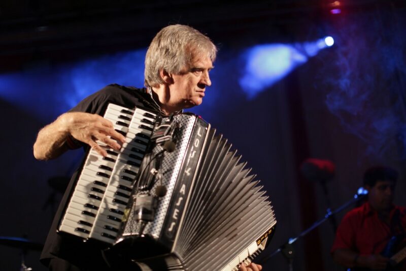 La música de “Rulo” Grabovieski y los 4 Ases llega a plataformas de streaming rulo Grabovieski