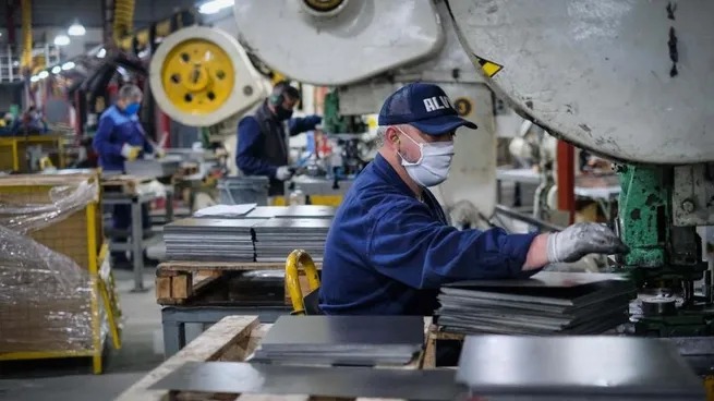 La actividad económica creció 4,6% en diciembre pero se contrajo casi 3% en el 2024 actividad económica