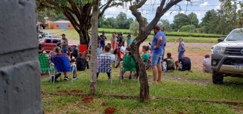 Conflicto tabacalero | En medio de la discusión por un precio base, productores bloquean el acceso a la planta de CTM tabacalero