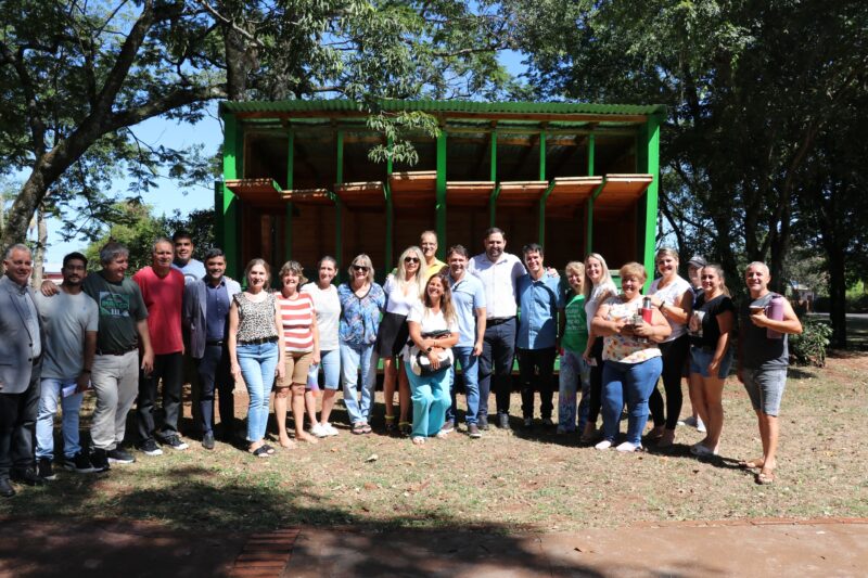 Leandro N. Alem | Con la inauguración de 3 eco puntos, la ciudad premia a quienes reciclan y apoyan a ONG Alem