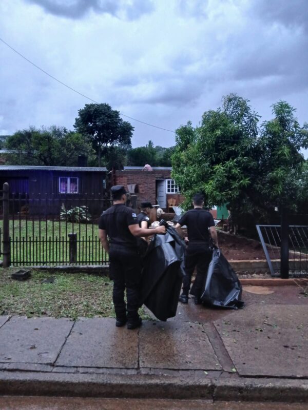 Alem | Casi un millar de personas afectadas por fuerte tormenta en la madrugada del sábado 7 alem tormenta 3 1 - 6