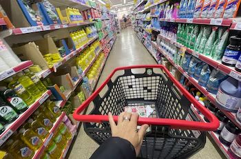 “Hoy el 50% de las personas no llega a fin de mes, y eso es lo que está en el fondo de todo. No alcanza con ofrecer cuotas o rebajas si no hay plata en el bolsillo", sostuvo el dirigente de CAME