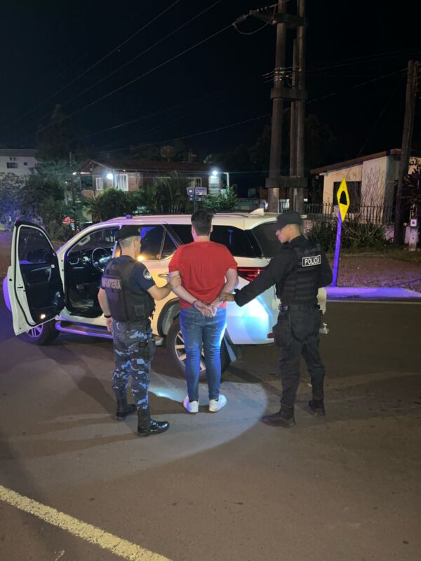 Camioneta que había sido robada en Camboriú fue recuperada en Irigoyen 4d95cf94 41db 451c 9ed4 7040afa9d3a9 - 1