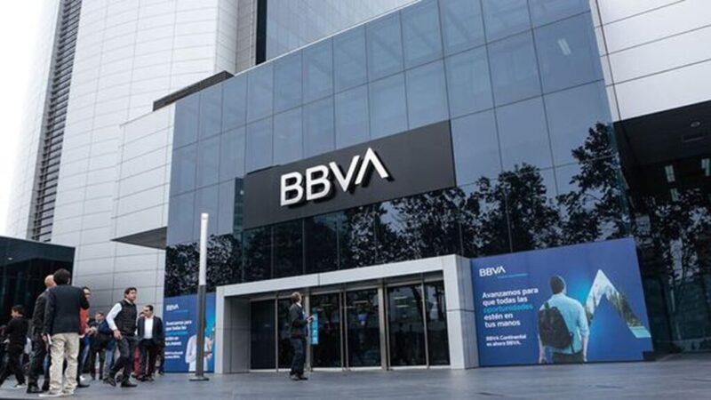 Los bancos aumentan el costo de retiro de efectivo en cajeros automáticos 5 BBVA - 4