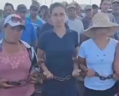 Conflicto yerbatero en Misiones | Productoras encadenadas en San José piden presencia de funcionarios y respuestas al reclamo yerba