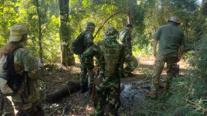 Eliminan campamento de cazadores en un lote privado cercano al Parque de la Sierra 3 WhatsApp Image 2025 03 19 at 9.20.24 AM 1 - 2