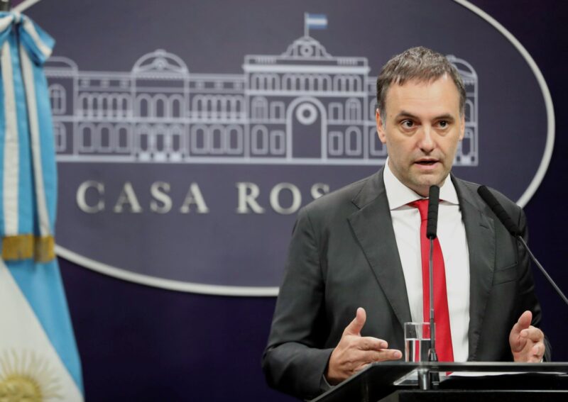 adorni