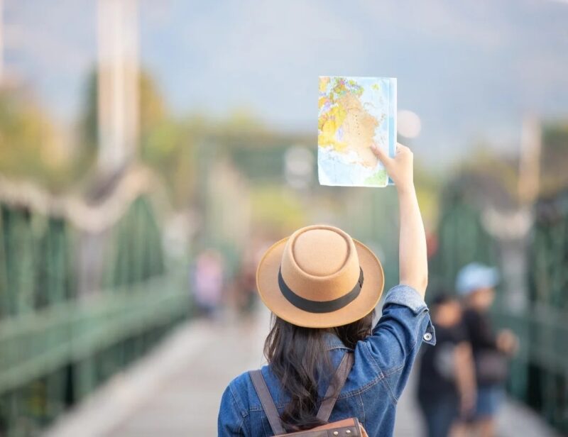 Atraso cambiario | El turismo al exterior facilitó la salida de dólares 4 dolares - 3
