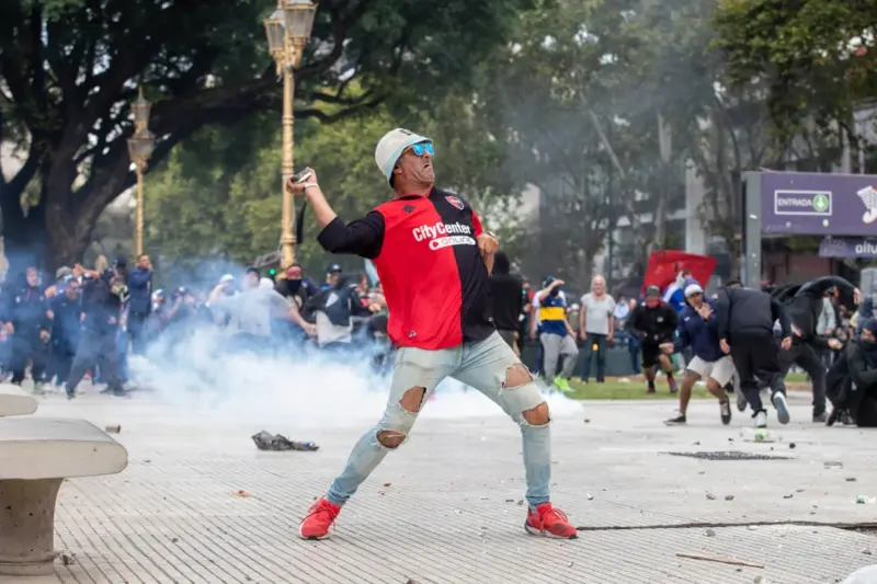 hincha marcha jubilados - 7
