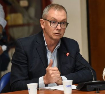 Disturbios en Diputados: “El presidente de la Cámara debe usar más el diálogo y ordenar su bloque” 4 juan manuel pedrini - 3