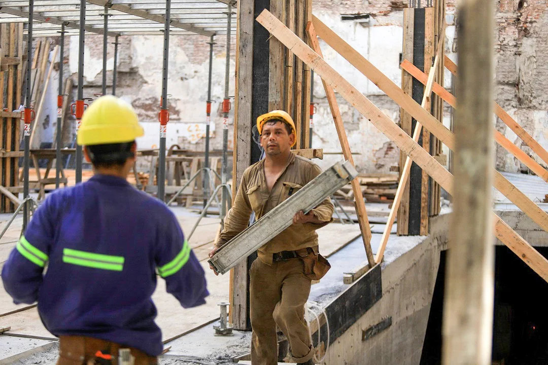 Construcción en Misiones: CAMARCO advierte que 2026 comenzó con baja inversión privada 6 La falta de inversión privada y la caída de la obra pública afectan al movimiento del sector de la construcción en Misiones.