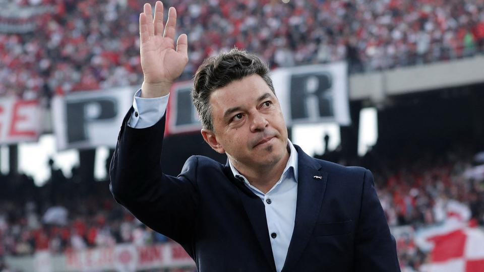 Gallardo pidió que no haya homenajes en su despedida como DT de River 2 Marcelo Gallardo dirigirá su último partido en River y pidió que no haya homenajes ni plaquetas en su despedida.