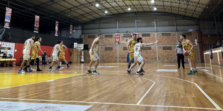 Liga Provincial de Básquet: Tirica, Tokio, El Coatí y OTC festejaron en la segunda fecha 2 Liga Provincial 4 - 1