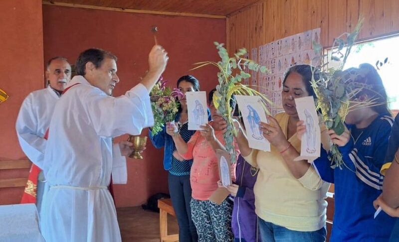 Alberto Barros: “Milei distorsiona las enseñanzas de Jesús” 4 “Dentro de la Iglesia también hay sectores que aplauden esta crueldad. Pero ese catolicismo no es verdadero. Hay que hacer un examen de conciencia muy serio”., indicó Barros