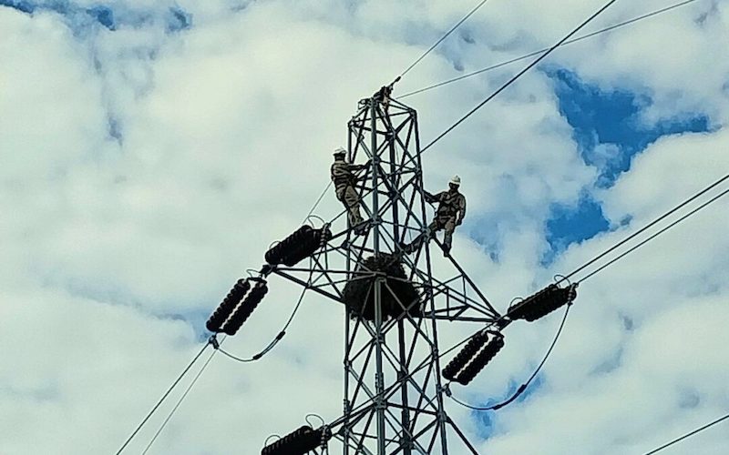 La política oficial se orienta a reducir drásticamente la estructura del Estado, incluso en sectores estratégicos como la energía, la logística y la infraestructura ferroviaria.