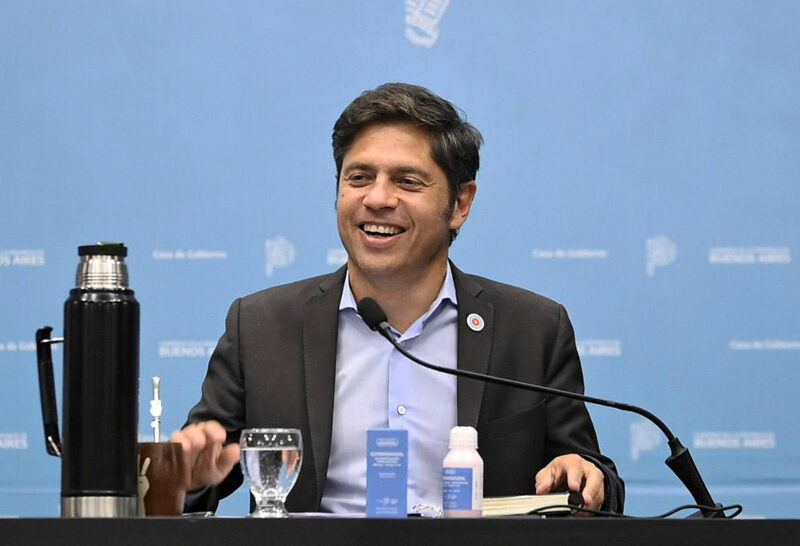 Milei promete “dólares por las orejas”, mientras Caputo descarta la dolarización 4 Milei