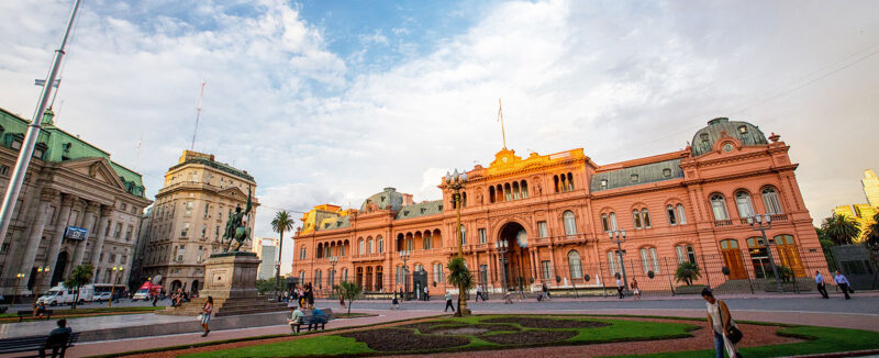 Pegoraro: “Los gobernadores aliados a Milei salieron fortalecidos, pero los de Provincias Unidas quedaron golpeados” 7 casa rosada 1200 fachada sol 4 - 6